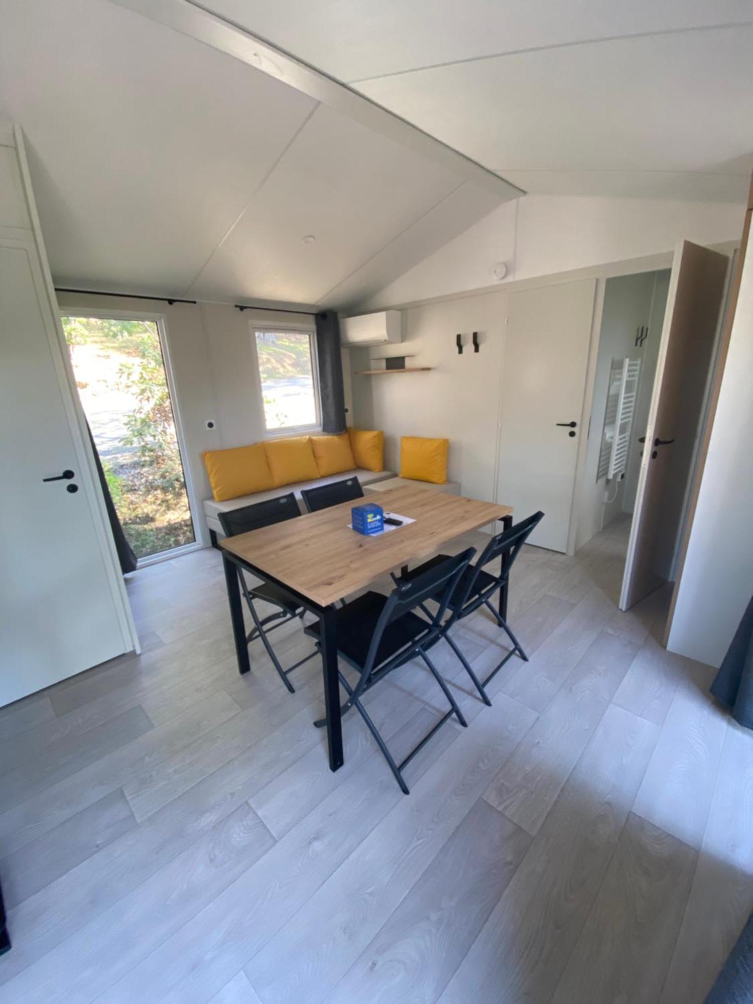 Camping Le Camp Du Domaine Bormes-les-Mimosas Szoba fotó